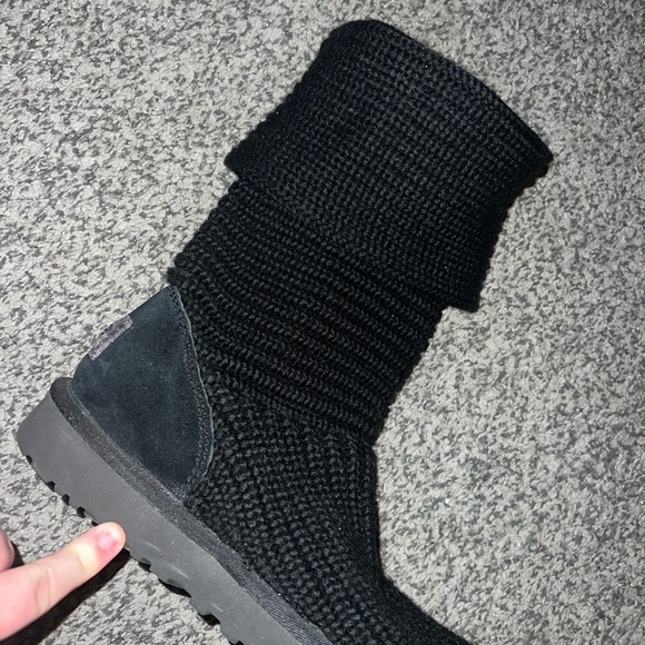 Black knitted uggs size 7 - Picture 3 of 5